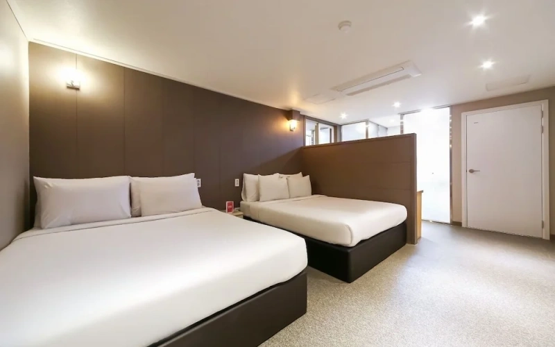 Standard Twin Family room