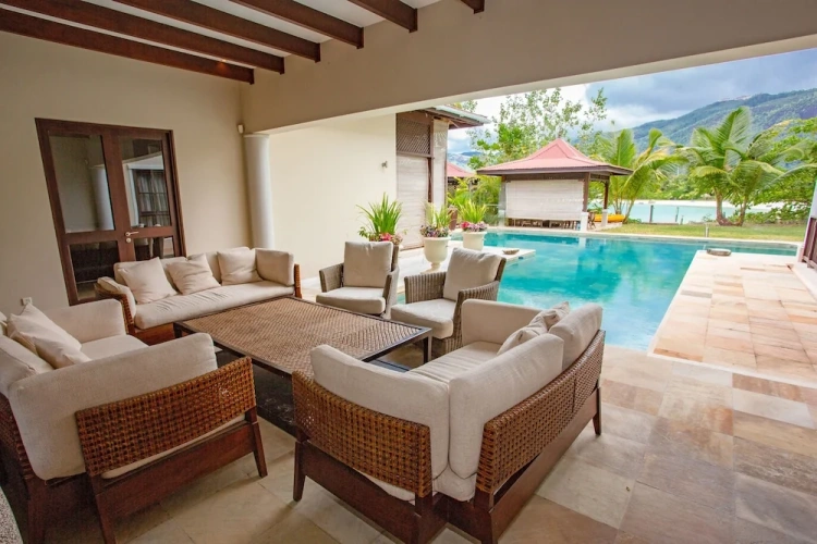 3 Bedrooms Villa with pool view