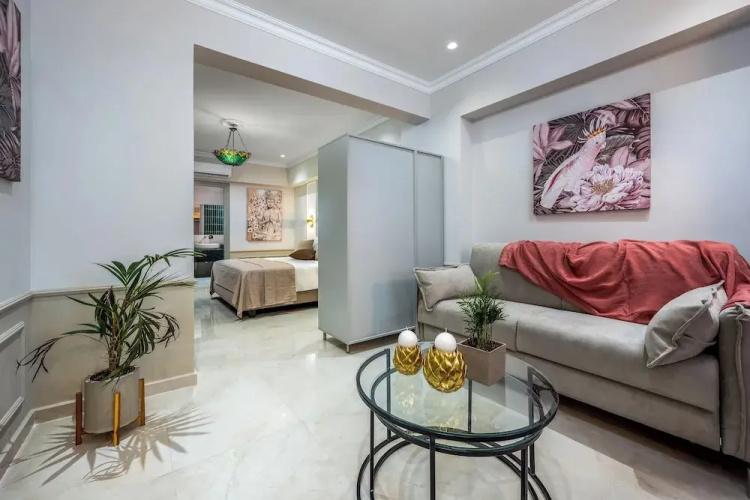 Alegrand Suites