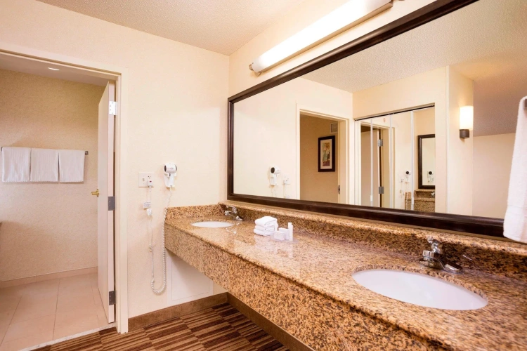 1 Bedroom Double Suite