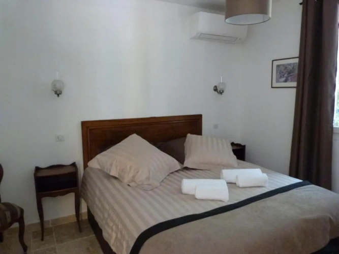 2 Bedrooms Cottage