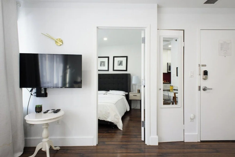 809 Midtown Apartments