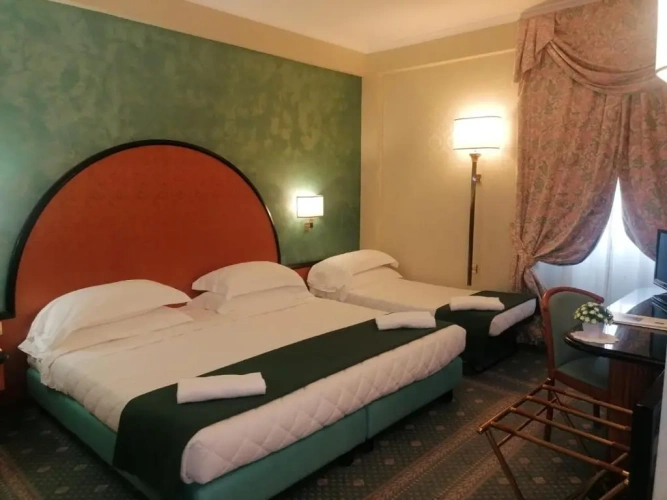 Triple room