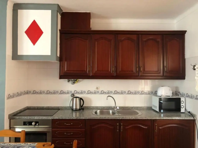 2 Bedrooms Cottage