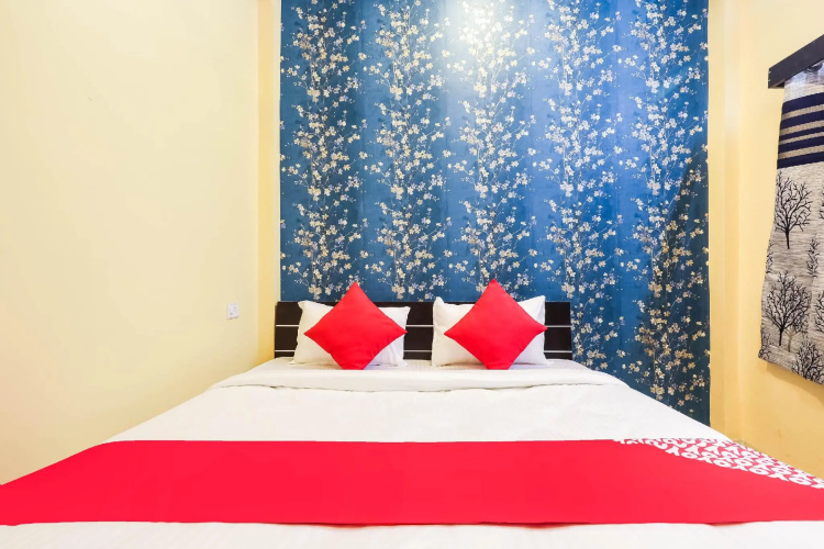 The Dreams by OYO Rooms