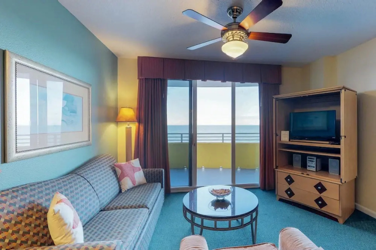 Ocean Walk 2424a