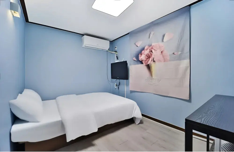 Aroma Hotel