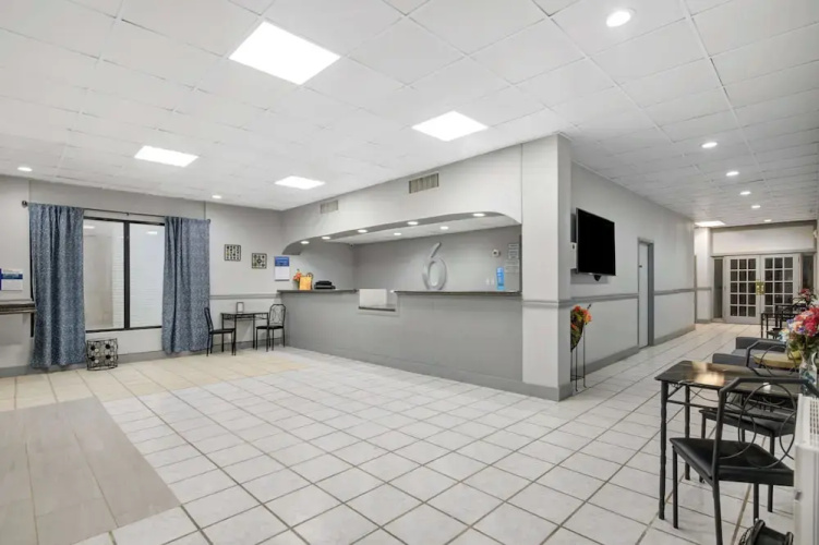 Motel 6 Chickasha, Ok