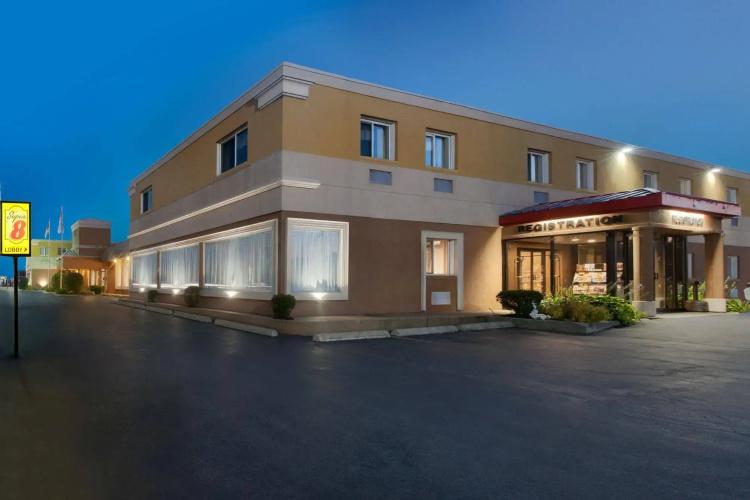 Super 8 Williamsville / Buffalo Airport