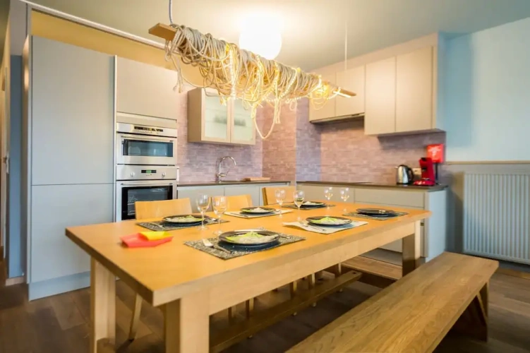 2 Bedrooms Comfort Double Apartment with city view
