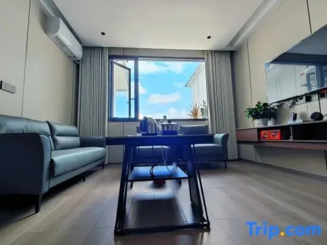 2 Bedrooms Suite with balcony and with view