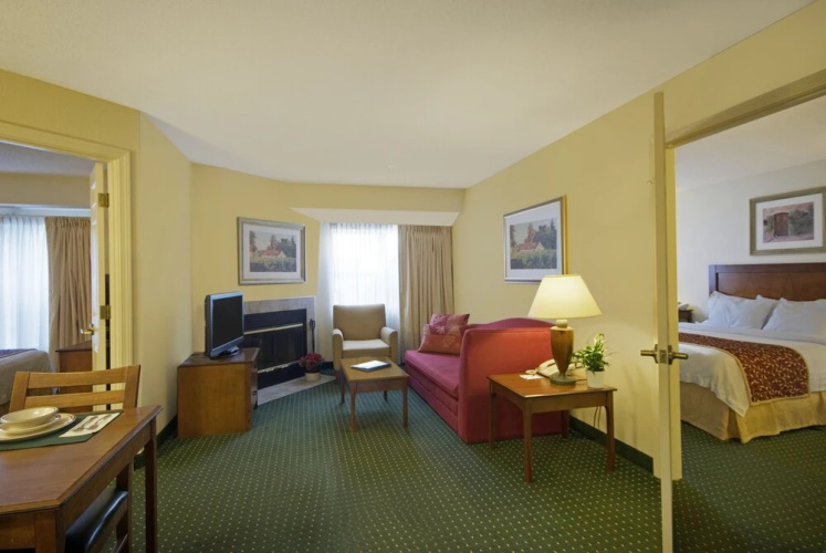 Residences at Daniel Webster