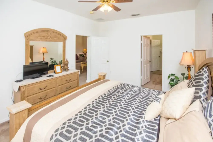 Windsor Hills 7722
