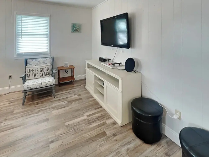 John Silver Cottage by Ryson Vacation Rentals