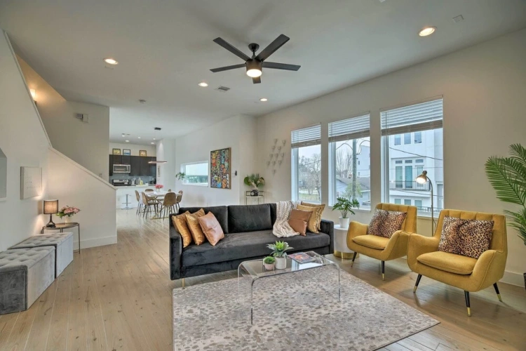 3 Bedrooms Apartment with balcony