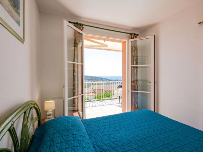 Le Petit Village 36069