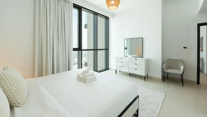 Premium 2BR Downtown Apt w Dubai Mall Access