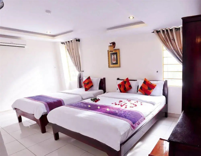 Champa Hotel