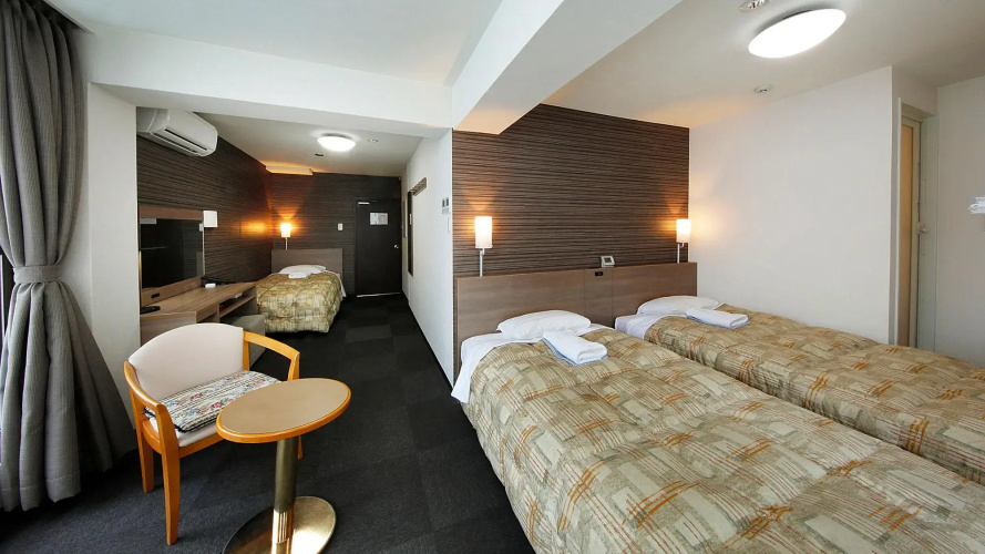 Hakata Business Hotel