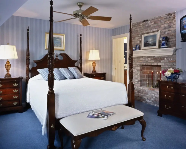 Winstead Inn