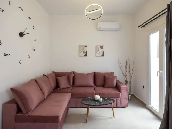 Parikia s Urban Oasis