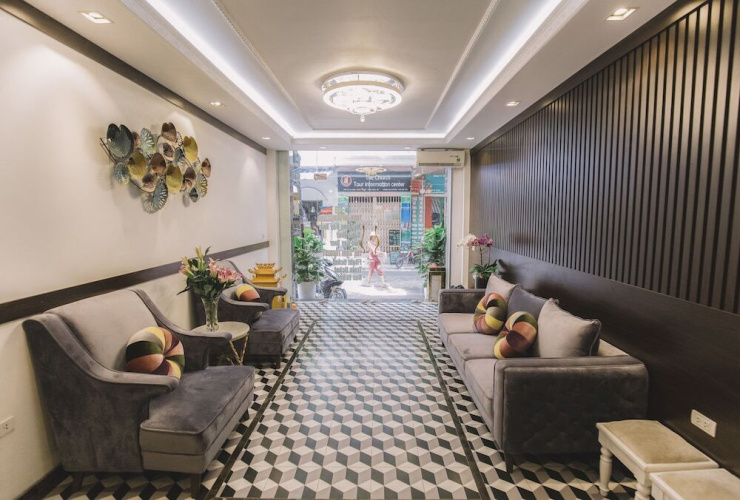 Iris Legend Hotel
