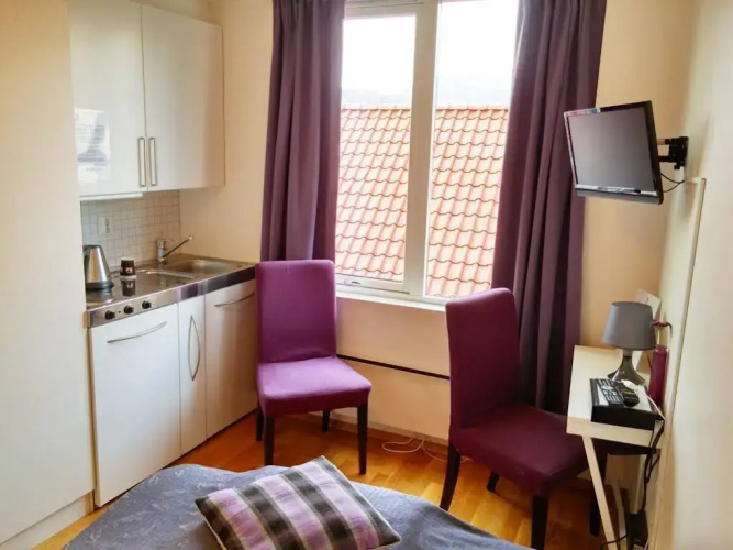 Marken Guesthouse