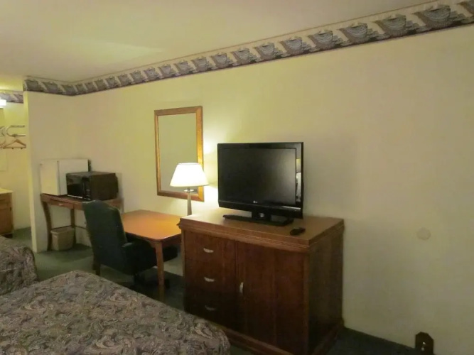 Lighthouse Inn Motel