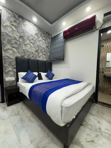 Hotel Unique International