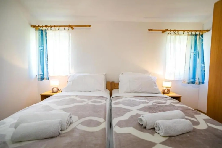 1 Bedroom Apartment with balcony