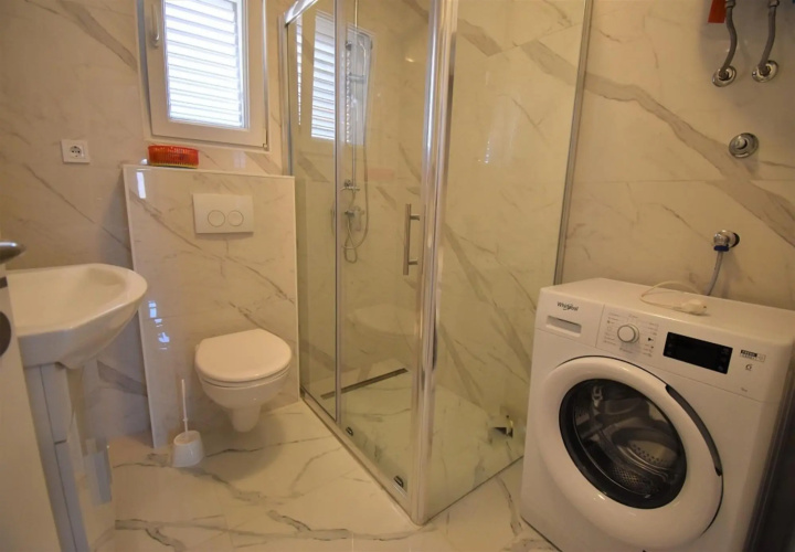 Branka - 80 m From Beach - H