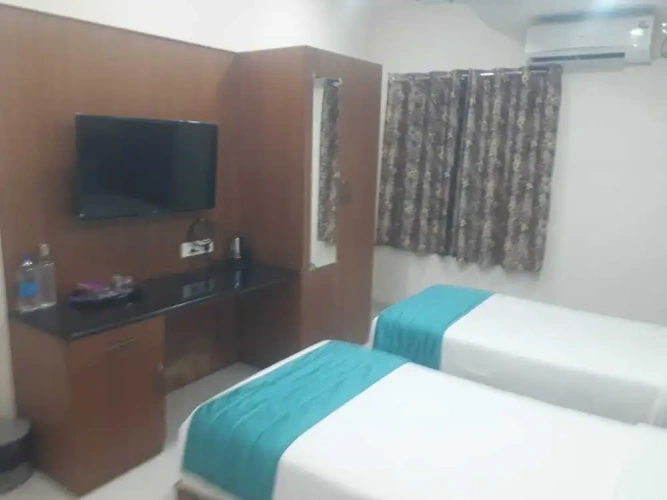 Deluxe Double room with city view