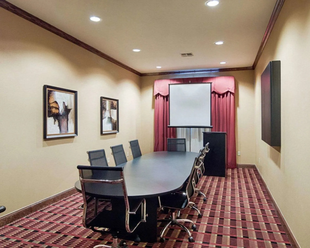 Comfort Inn & Suites