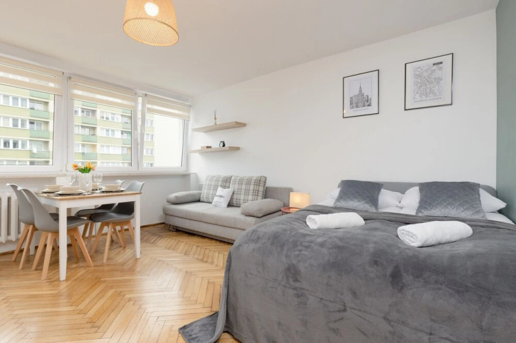 Sunny Studio Warsaw by Renters