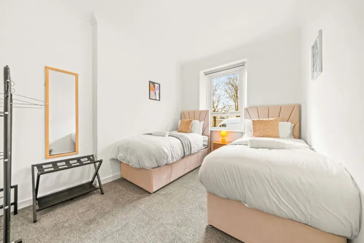 Cosy and Bright 3-Bedroom Flat