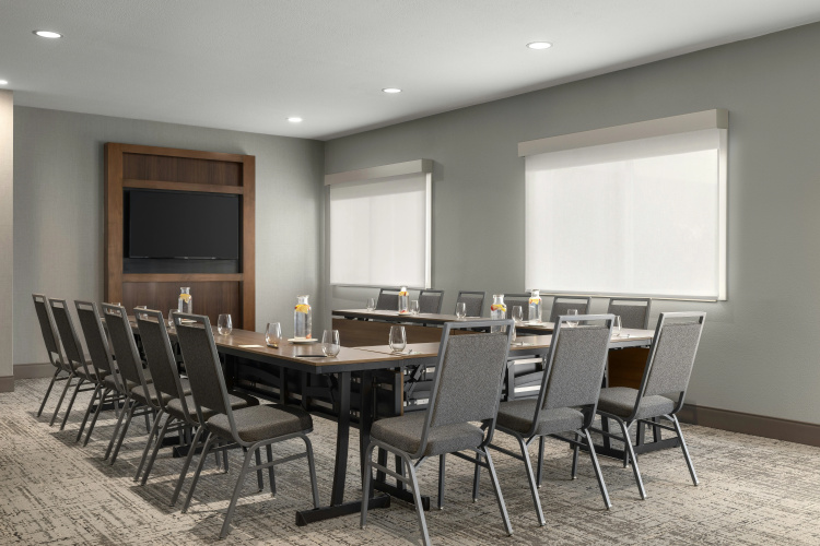 Holiday Inn And Suites Overland Park-West photo 21