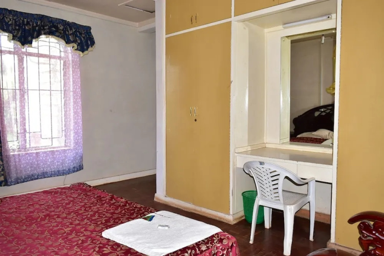 Afrique Paradise Hotel