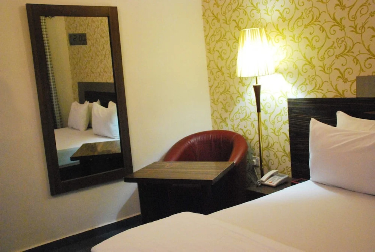 Tuscany Suites