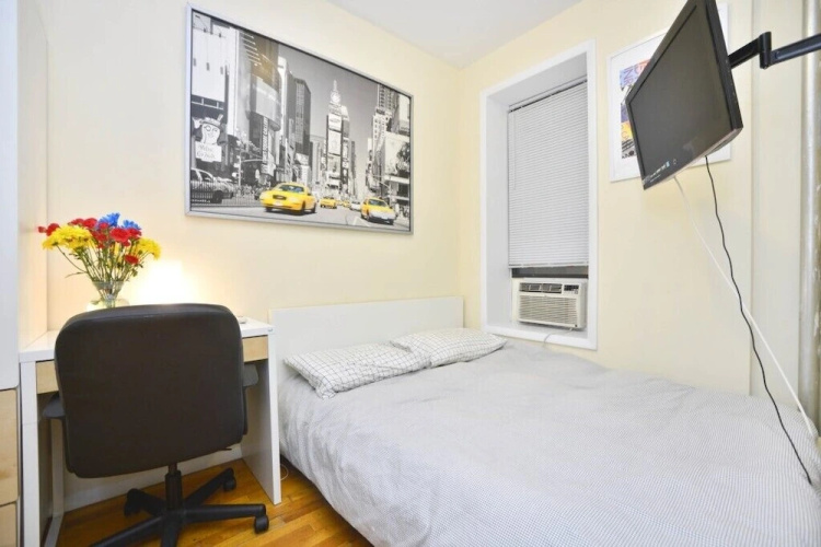 Fancy 2 BR on Upper East Side
