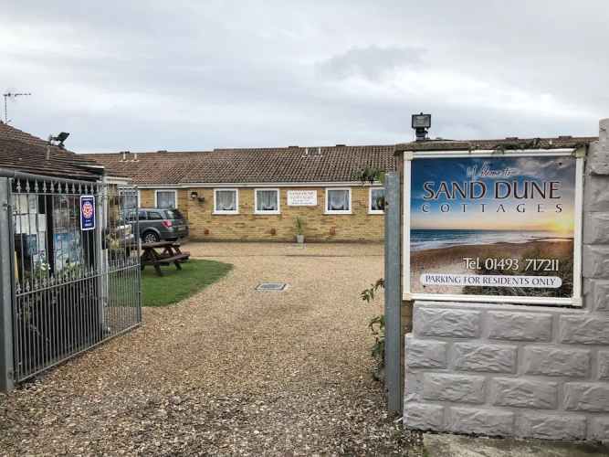 Sand Dune Cottage