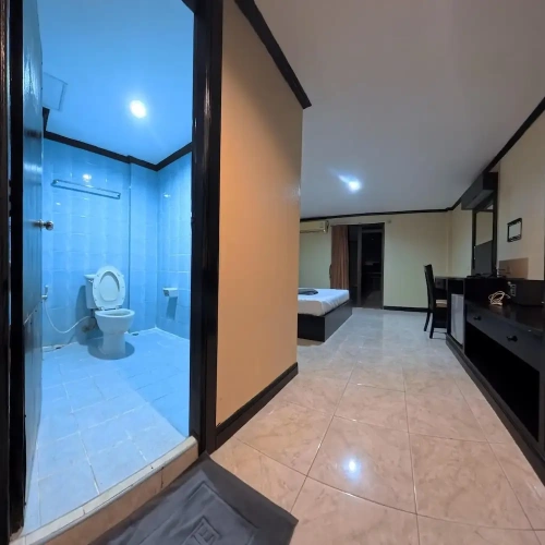 Standard Double room with city view