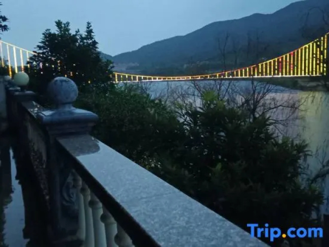 Zixing shun brigade escape villa