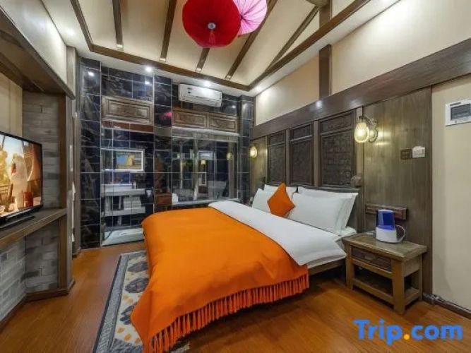 2 Bedrooms Suite
