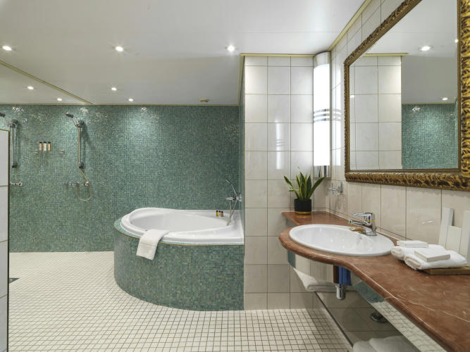 Sunborn London Yacht Hotel photo 12