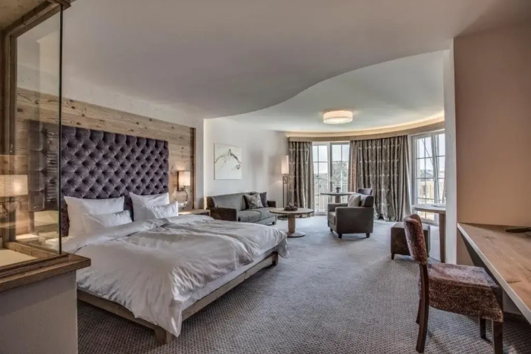 Deluxe Junior Suite