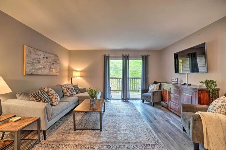 3 Bedrooms Apartment with balcony