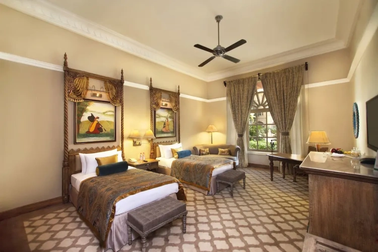 Luxury Twin room with view