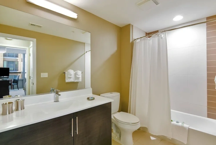 1 Bedroom Apartment with balcony