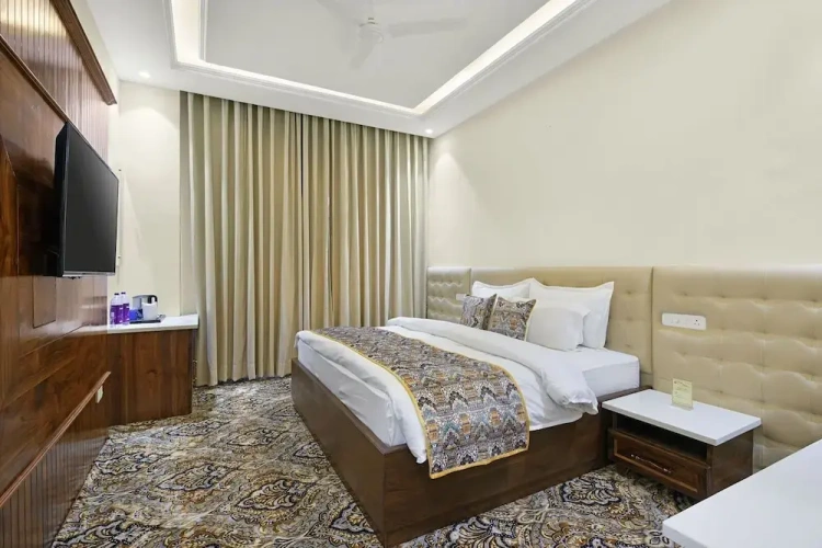 Luxury room