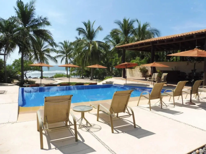 Casa De La Costa